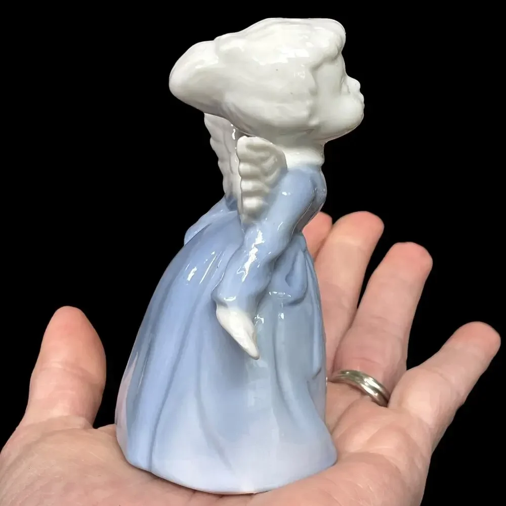 Lefton Kissing Angel Porcelain Blue & White Figurine Glazed Girl Made in Japan